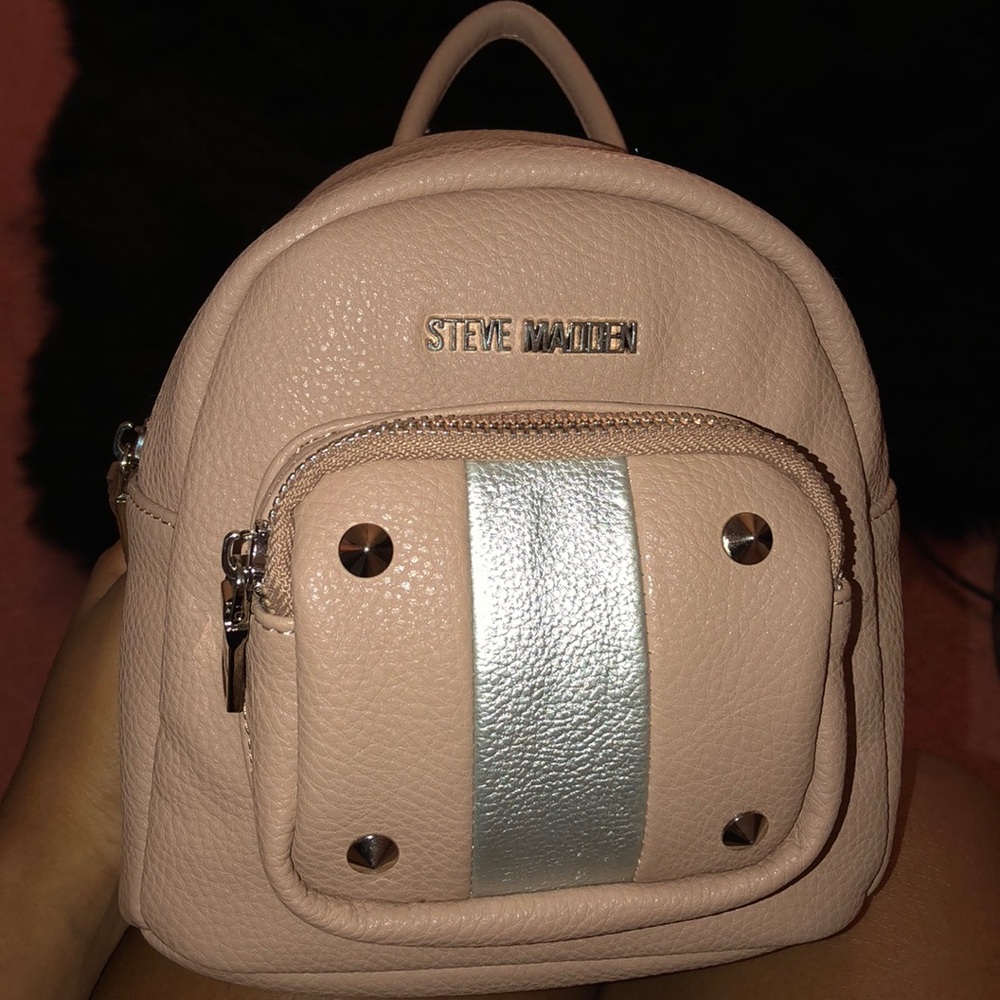 Steve Madden mimi back pack(price is negotiable‼️)